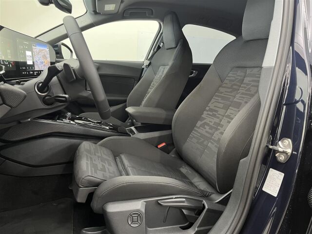 Audi A5 2025 Sedan e-hybrid quattro 220 kW
