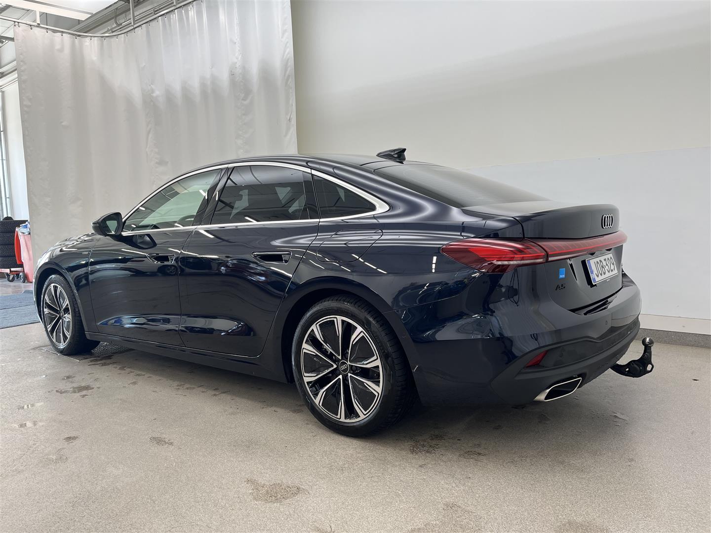 Audi A5 Sedan e-hybrid quattro 299 hv 2025, kuva 3/12
