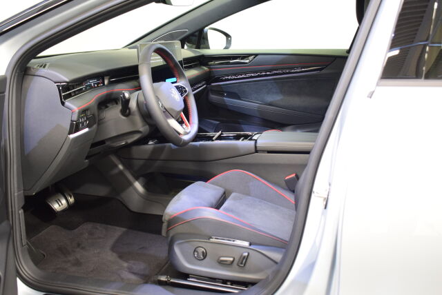 Volkswagen ID.7 2025 GTX 4MOTION 75-v Juhlamalli 250 kW, akku 86 kWh