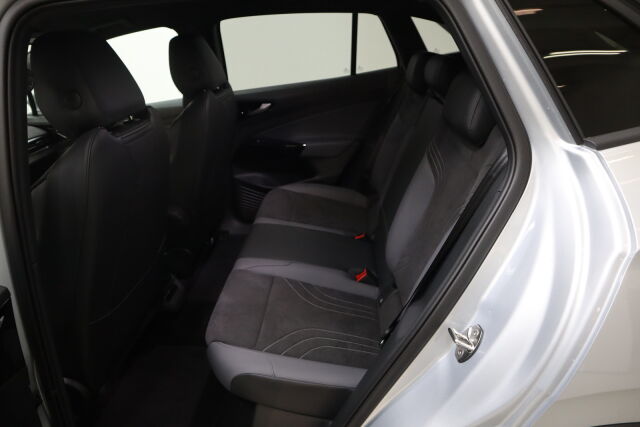 Volkswagen ID.4 2025 Pro 4MOTION Elegance 75-v Juhlamalli 210 kW, akku 77 kWh