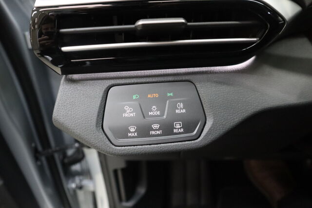 Volkswagen ID.4 2025 Pro 4MOTION Elegance 75-v Juhlamalli 210 kW, akku 77 kWh