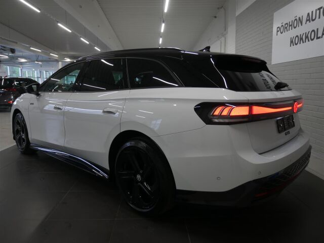 Volkswagen ID.7 2025 Tourer GTX 4MOTION 75-v Juhlamalli 250 kW, akku 86 kWh*Heti toimitukseen!*