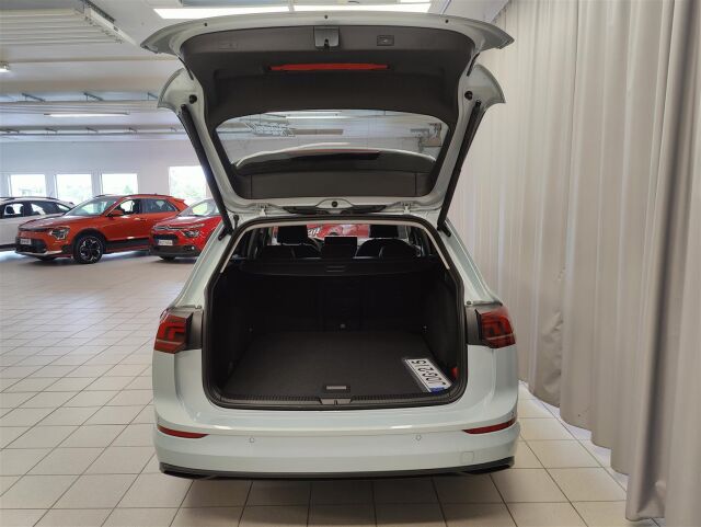 Volkswagen Golf 2025 HETI VAPAA! Variant Comfort Edition 1,5 eTSI 85 kW (MHEV) DSG-automaatti