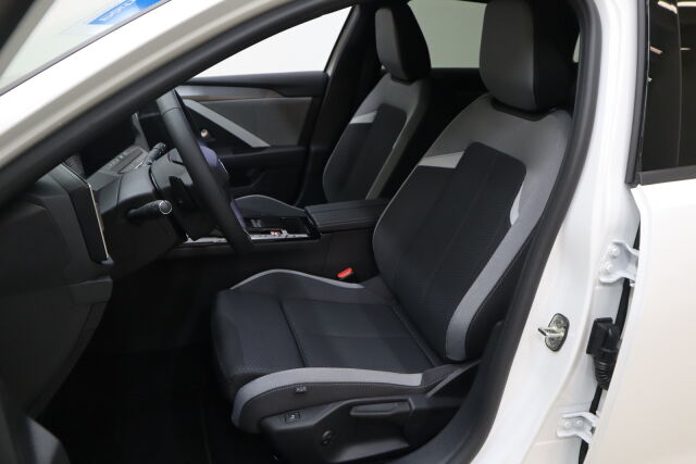 Opel Astra 2025 Sports Tourer Edition Plus Hybrid 145 Automaatti