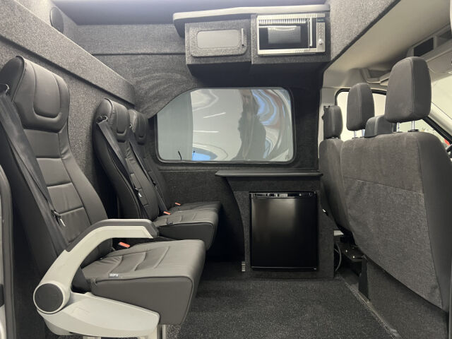 FORD Transit 2022 2.0TDCi 170HV L4H3 3+3 M-A SIS ALV! *UUSI JATKO-OHJAAMO* 3500KG VETOMASSA