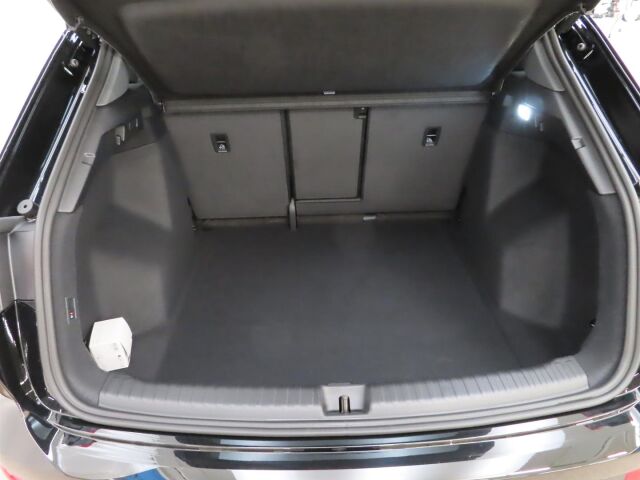 Audi Q4 e-tron 2026 45 e-tron quattro Vorsprung Edition.