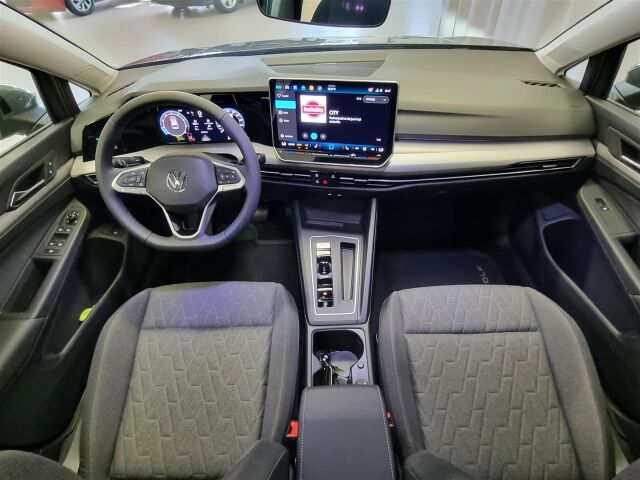 Volkswagen Golf 2026 Variant Comfort Edition 1,5 eTSI 85 kW (MHEV) DSG-automaatti | Heti Toimitukseen!