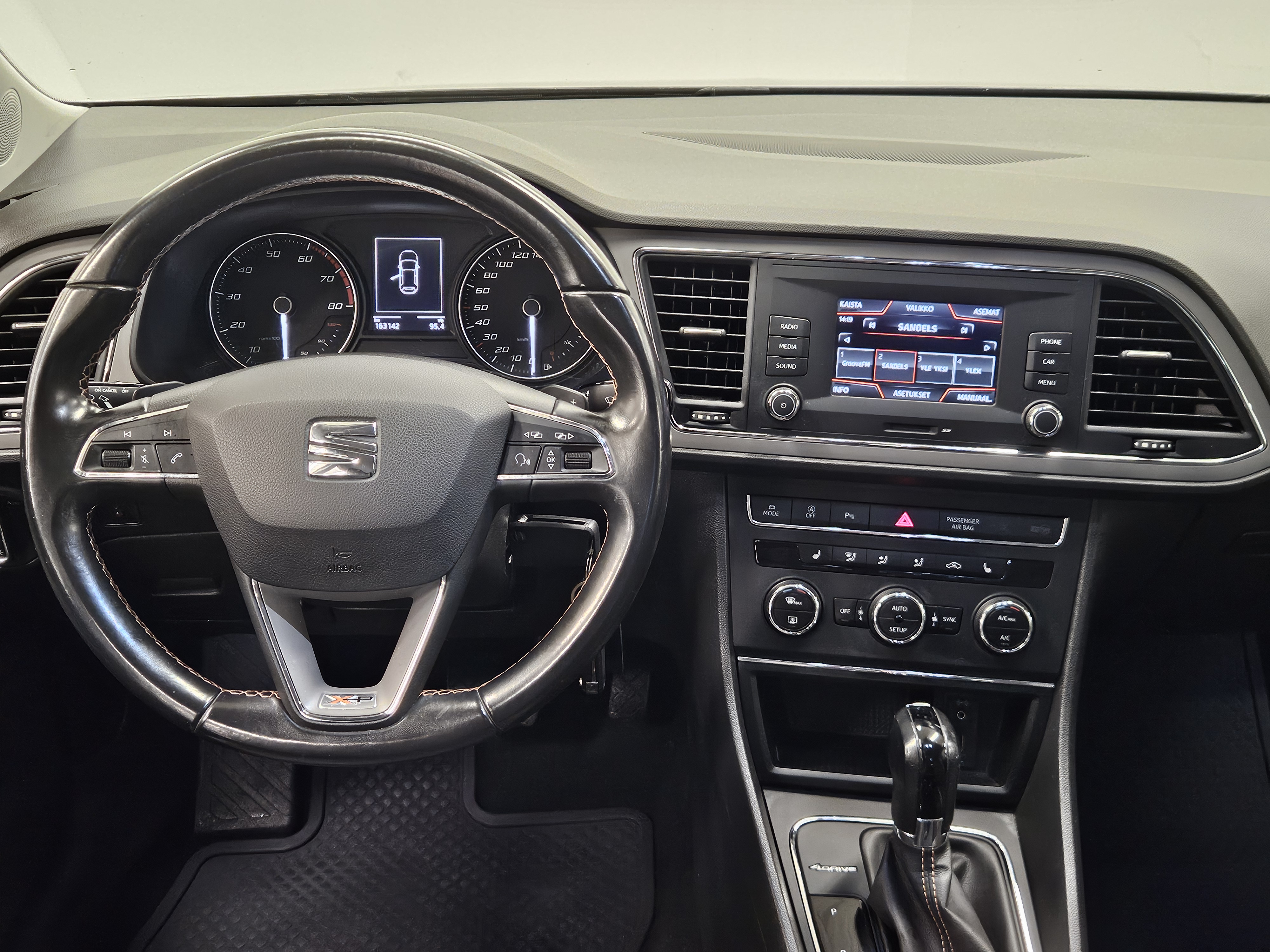 Seat Leon X-PERIENCE 2017, kuva 7/11
