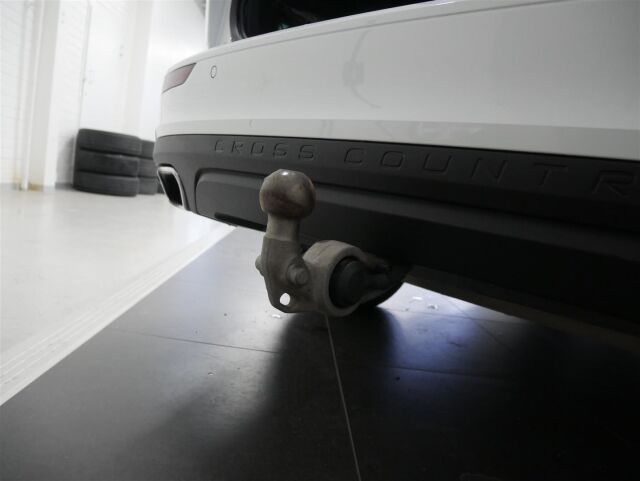 VOLVO V60 2022 B5 AWD MHEV Business Edition aut, 1-omisteinen suomiauto! Juuri huollettu! Hieno yksilö!