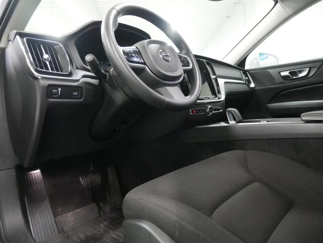 VOLVO V60 2022 B5 AWD MHEV Business Edition aut, 1-omisteinen suomiauto! Juuri huollettu! Hieno yksilö!