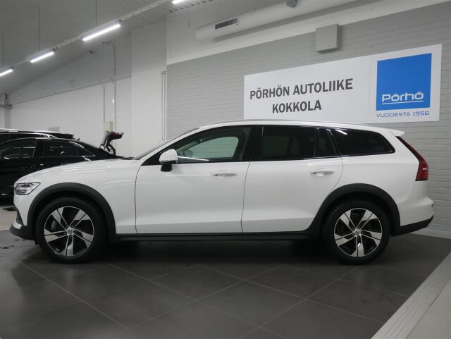 VOLVO V60 2022 B5 AWD MHEV Business Edition aut, 1-omisteinen suomiauto! Juuri huollettu! Hieno yksilö!