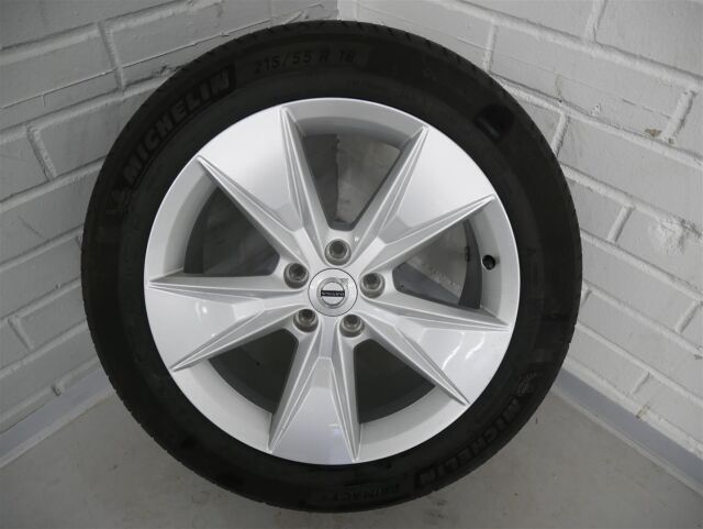 VOLVO V60 2022 B5 AWD MHEV Business Edition aut, 1-omisteinen suomiauto! Juuri huollettu! Hieno yksilö!