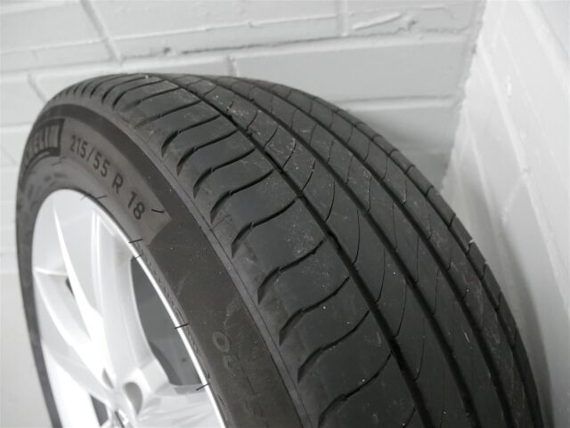 VOLVO V60 2022 B5 AWD MHEV Business Edition aut, 1-omisteinen suomiauto! Juuri huollettu! Hieno yksilö!