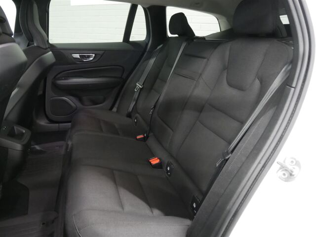 VOLVO V60 2022 B5 AWD MHEV Business Edition aut, 1-omisteinen suomiauto! Juuri huollettu! Hieno yksilö!