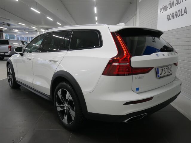 VOLVO V60 2022 B5 AWD MHEV Business Edition aut, 1-omisteinen suomiauto! Juuri huollettu! Hieno yksilö!