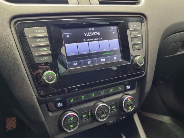 SKODA Octavia 2013 Combi 1,4 TSI Elegance