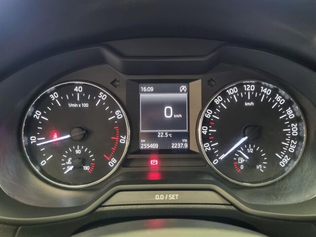 SKODA Octavia 2013 Combi 1,4 TSI Elegance