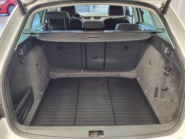 SKODA Octavia 2013 Combi 1,4 TSI Elegance