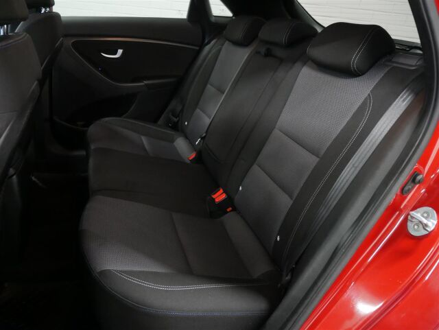 HYUNDAI i30 5d 2016 1,6 6MT ISG GO!