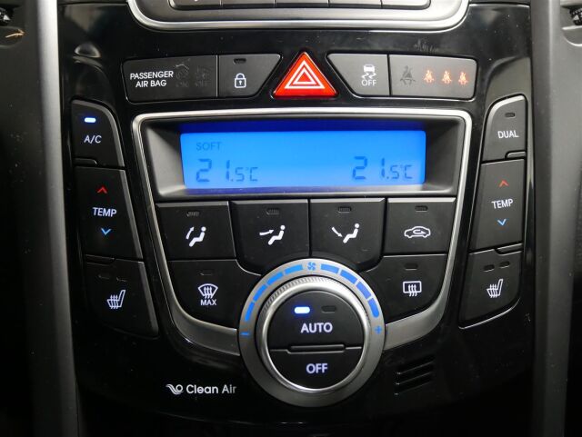 HYUNDAI i30 5d 2016 1,6 6MT ISG GO!