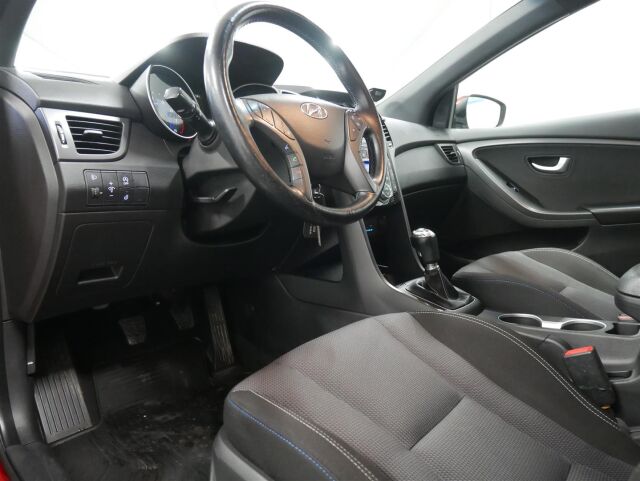 HYUNDAI i30 5d 2016 1,6 6MT ISG GO!