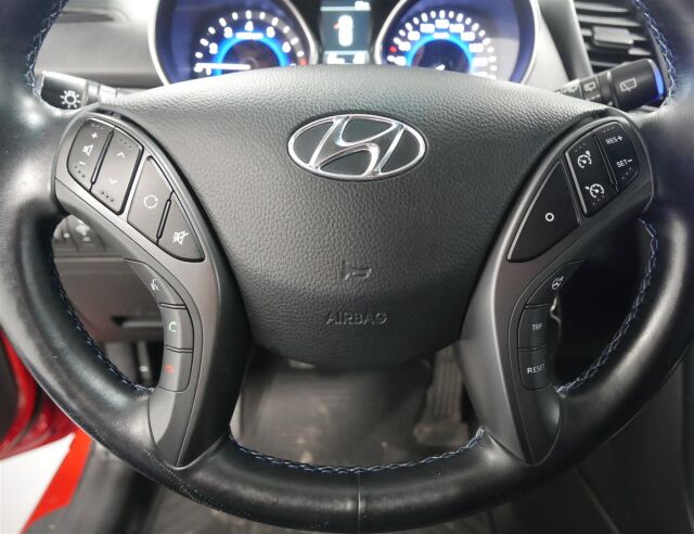 HYUNDAI i30 5d 2016 1,6 6MT ISG GO! 1-omisteinen, siisty yksilö!