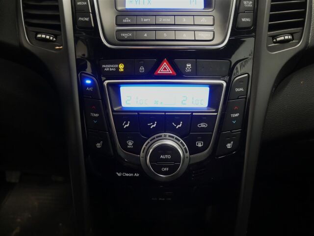 HYUNDAI i30 5d 2016 1,6 6MT ISG GO! 1-omisteinen, siisty yksilö!