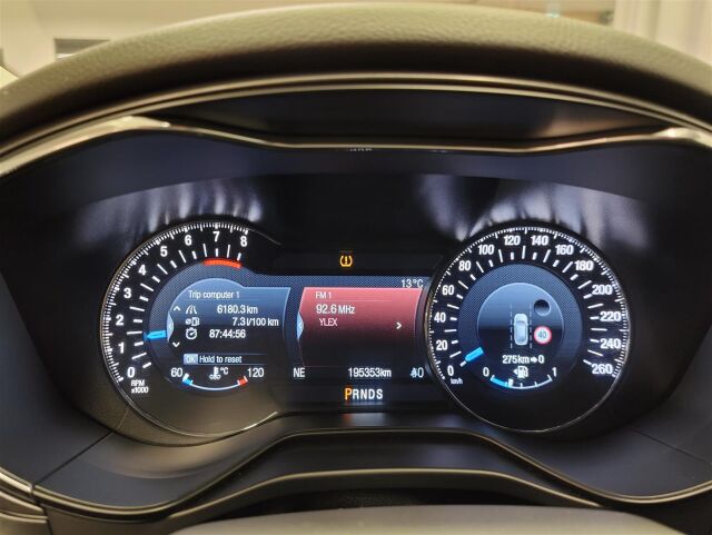 FORD Mondeo 2016 1,5 EcoBoost 160hv A6 Titanium 5D