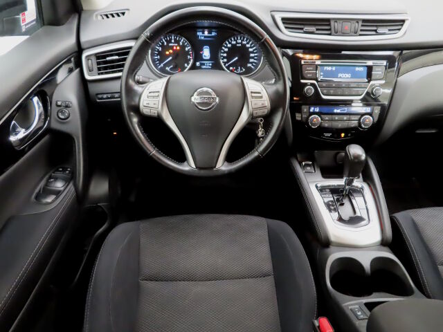 Nissan Qashqai 2016 DIG-T 115 Acenta 2WD Xtronic E6 Safety Pack