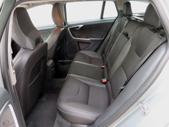 Volvo V60 Cross Country 2016 D3 Momentum aut