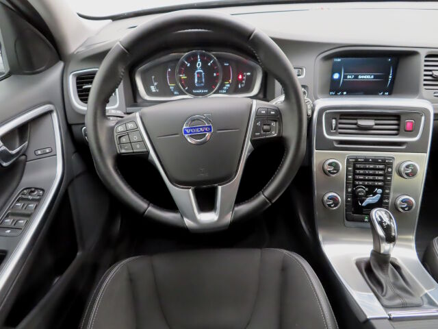 Volvo V60 Cross Country 2016 D3 Momentum aut
