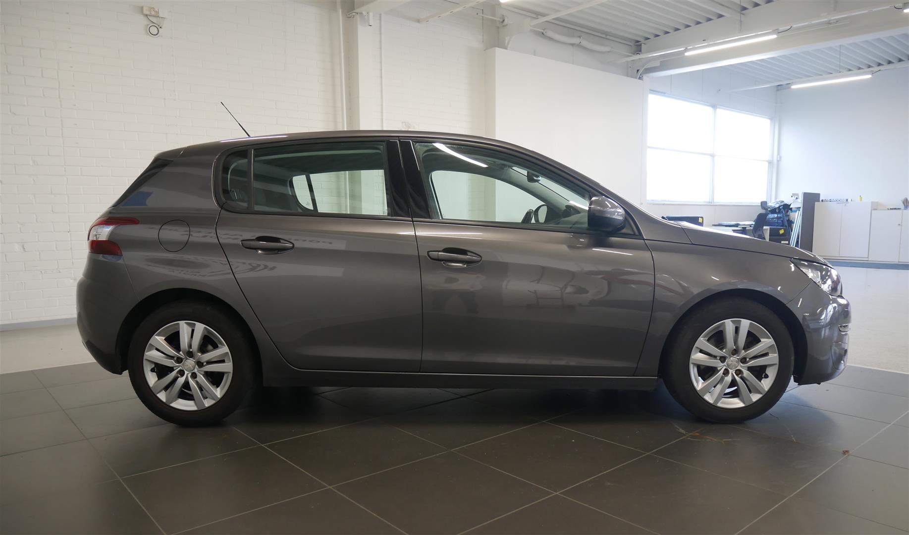 Peugeot 308 Active PureTech 130 2016, bild 6/16