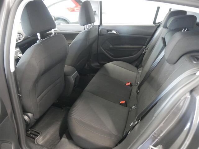 PEUGEOT 308 2016 Active PureTech 130