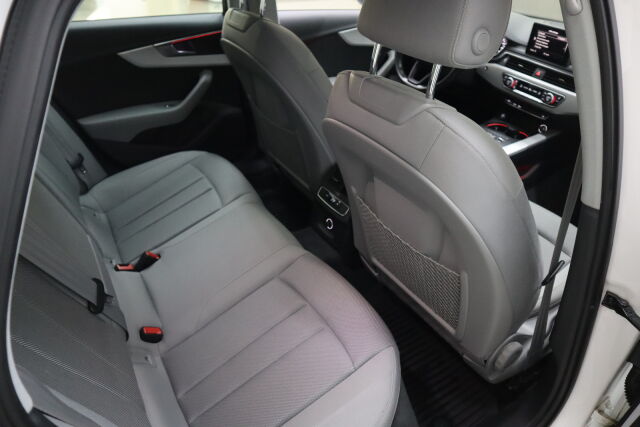 AUDI A4 2016 Sedan Business 2,0 TDI 110 kW S tronic