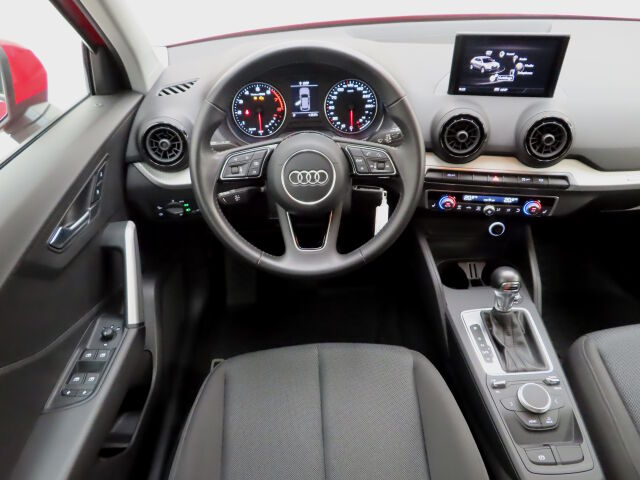 Audi Q2 2017 Business 1,4 TFSI COD 110 kW S tronic