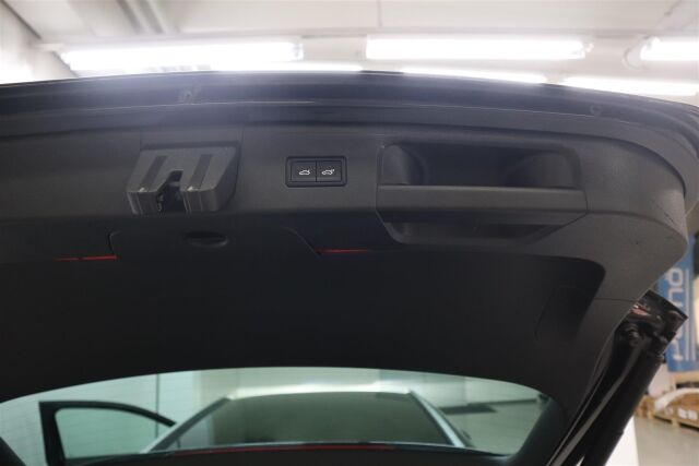 VOLKSWAGEN Passat 2017 Variant Comfortline 2,0 TDI 110 kW (150 hv) DSG-automaatti