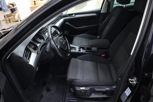 VOLKSWAGEN Passat 2017 Variant Comfortline 2,0 TDI 110 kW (150 hv) DSG-automaatti