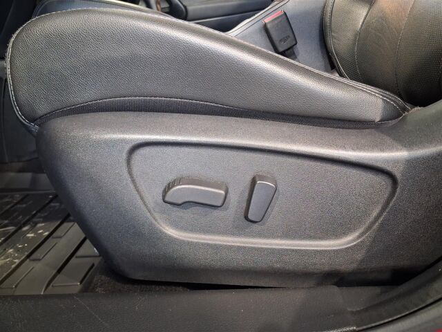 NISSAN Qashqai 2016 dCi 130 Tekna 4WD 6M/T E6 Design Pack Leather