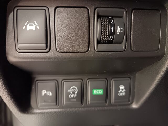 NISSAN Qashqai 2016 DIG-T 115 Acenta 2WD Xtronic E6 Safety Pack