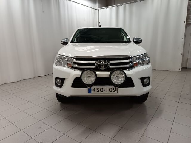 TOYOTA Hilux 2017 Double Cab 2,4 D-4D 150 4WD Active 2-paikkainen