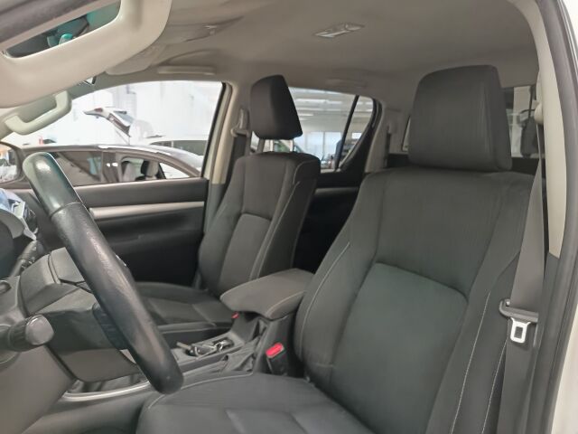TOYOTA Hilux 2017 Double Cab 2,4 D-4D 150 4WD Active 2-paikkainen