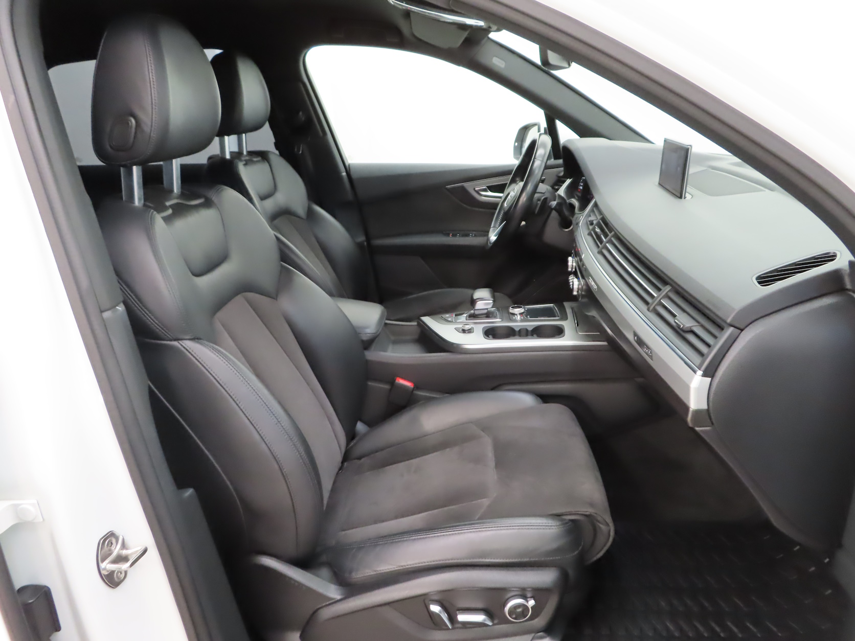 Audi Q7 2017, kuva 7/11