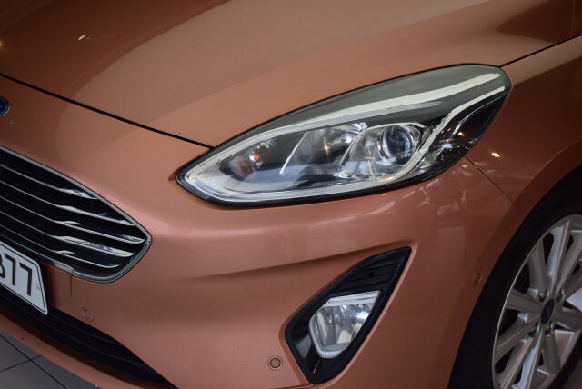 FORD Fiesta 2017 1,0 EcoBoost 100hv M6 Titanium 5-ovinen