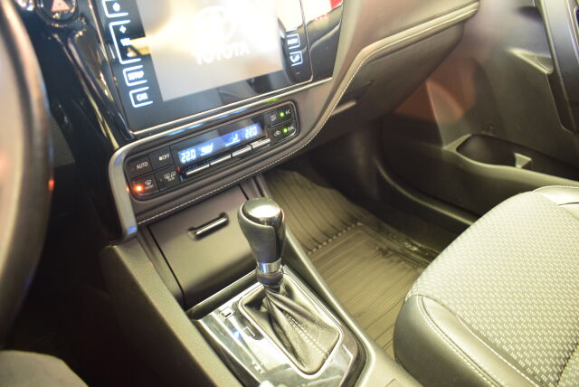 TOYOTA Corolla 2018 1,6 Valvematic Premium Multidrive S 4ov*1. omistaja, Navi, peruutuskamera*