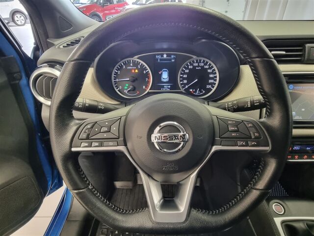 NISSAN Micra 2017 IG-T 90 S/S N-Connecta 5M/T LED / Vakionopeudensäädin / Navi / M-Lämmitin