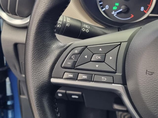 NISSAN Micra 2017 IG-T 90 S/S N-Connecta 5M/T LED / Vakionopeudensäädin / Navi / M-Lämmitin