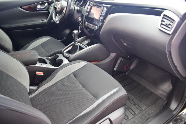 NISSAN Qashqai 2018 DIG-T 115 Acenta 2WD 6M/T Connect