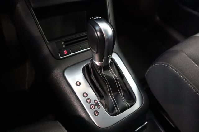 VOLKSWAGEN Golf Plus 2013 Comfortline 1,2 TSI 77 kW (105 hv) DSG-automaatti