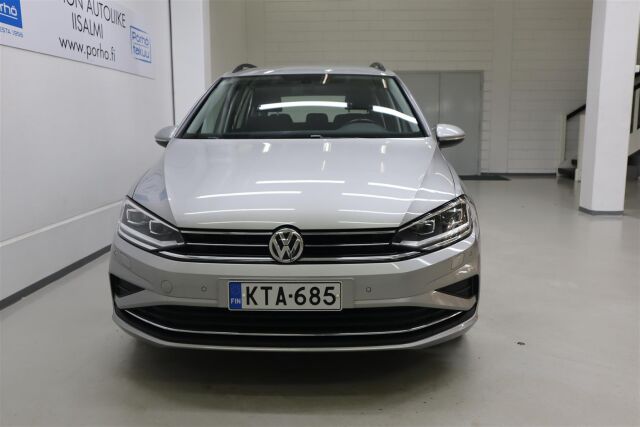 VOLKSWAGEN Golf Sportsvan 2018 Comfortline 1,5 TSI EVO 96 kW (130 hv) DSG-automaatti Football Edition