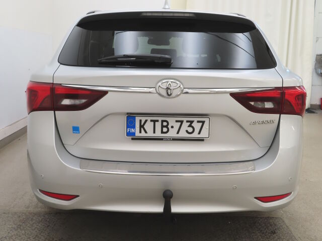 Toyota Avensis 2018 1,8 Valvematic Active Edition Touring Sports